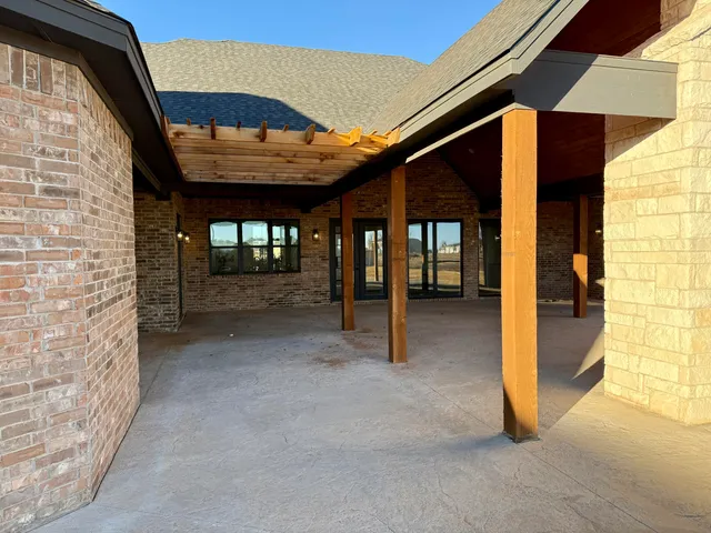 $890,000 | 5825 County Road 7675, Lubbock, TX 79424