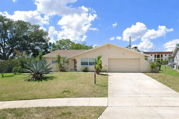 $2,300 | 658 Cortez Circle, Altamonte Springs, FL 32714