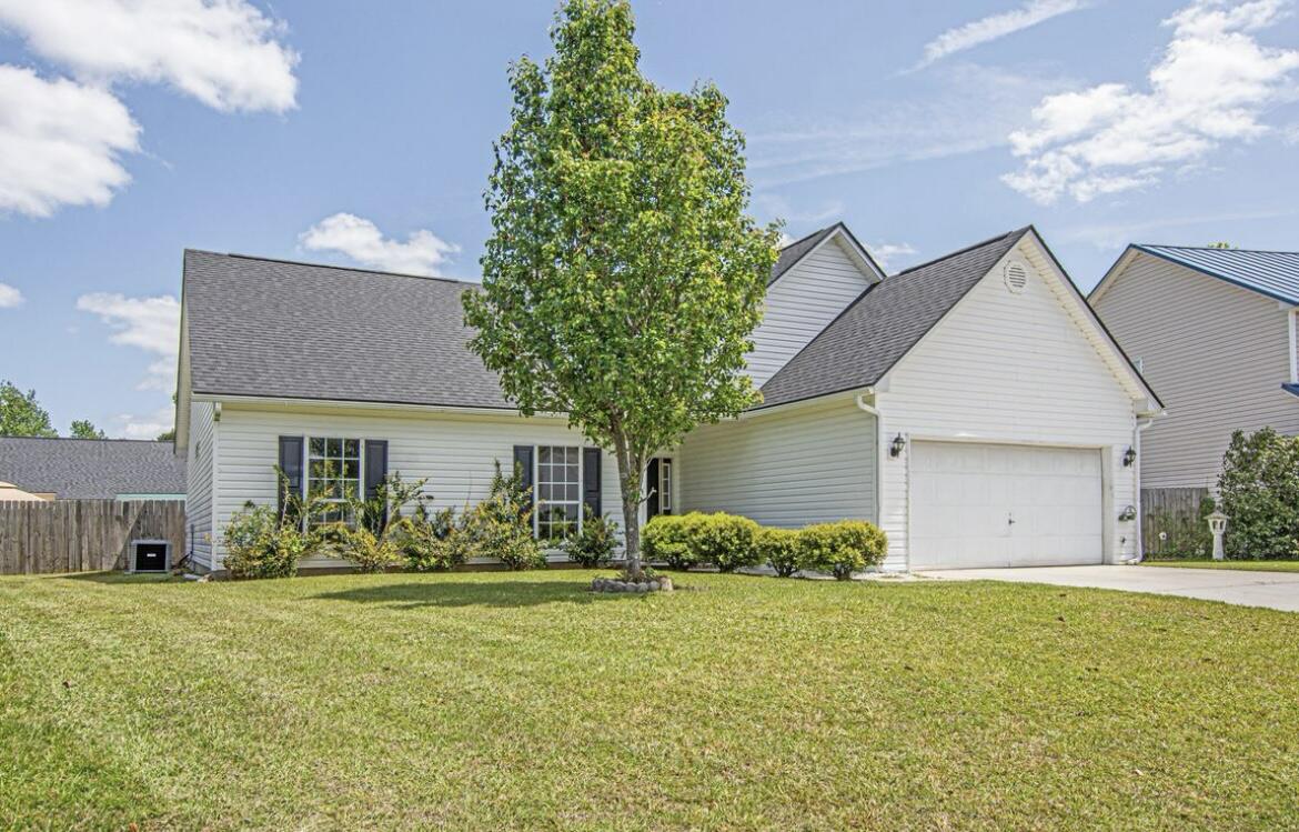 108 Moorhen Road Goose Creek, SC 29445 - Photo 3 of 40 IMG_6104