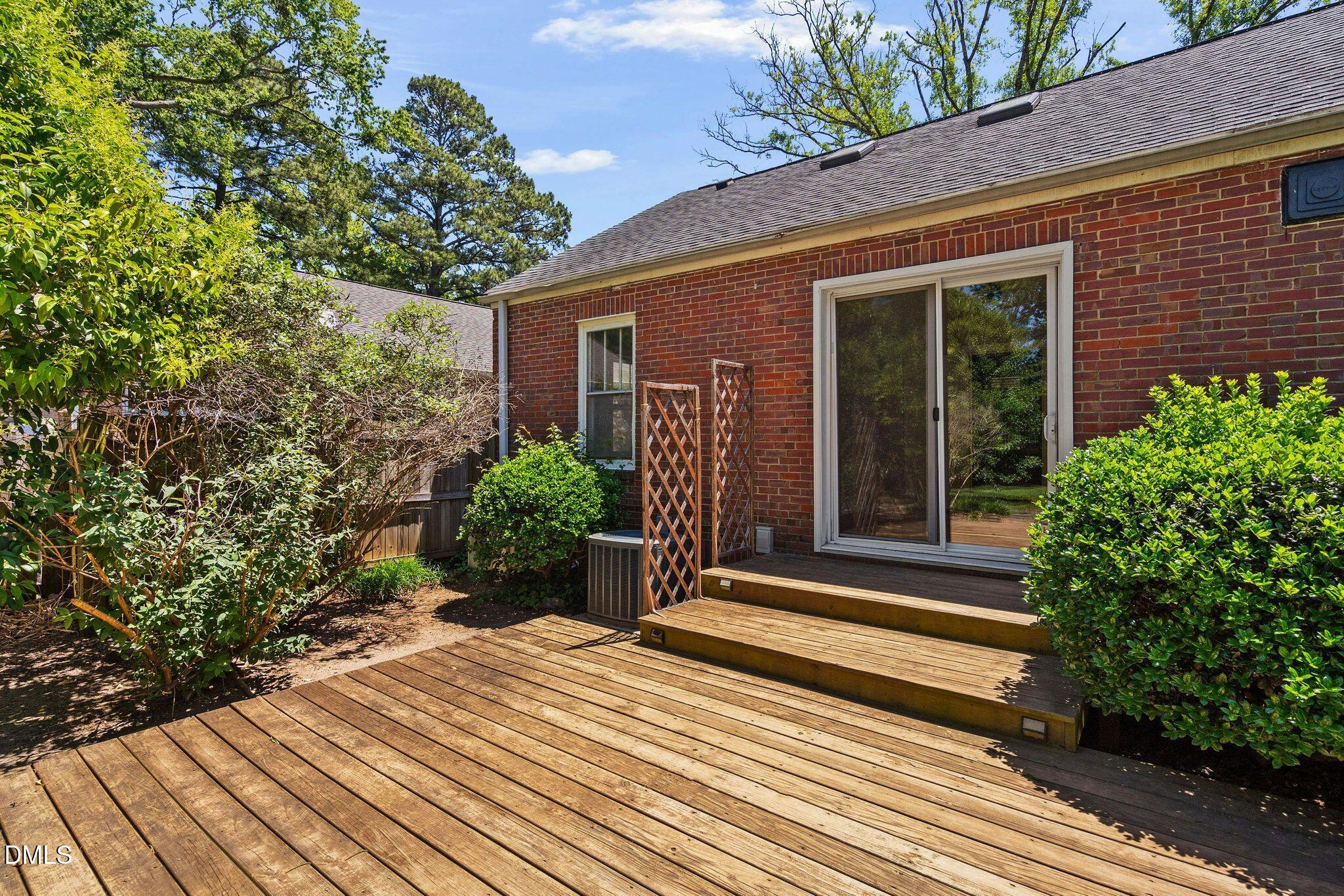 113 East Whitaker Mill Road Raleigh, NC 27608 - Photo 22 of 58 Deck