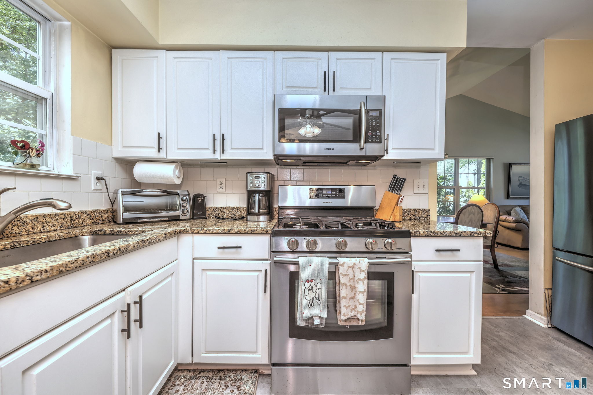 39 Lookout Hill Road Milford, CT 06461 - Photo 12 of 40