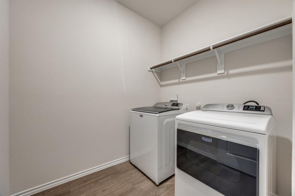 3433 Marie Drive Sherman, TX 75090 - Photo 28 of 39 a utility room with dryer and washer