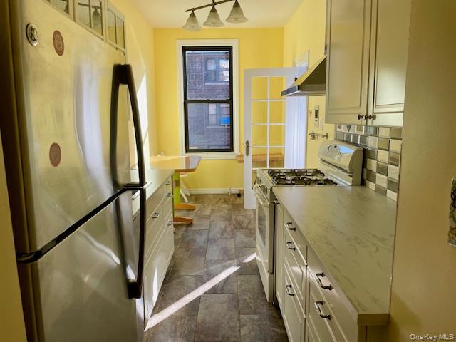 35-34 84th Street, Unit E5 Queens, NY 11372 - Photo 6 of 12