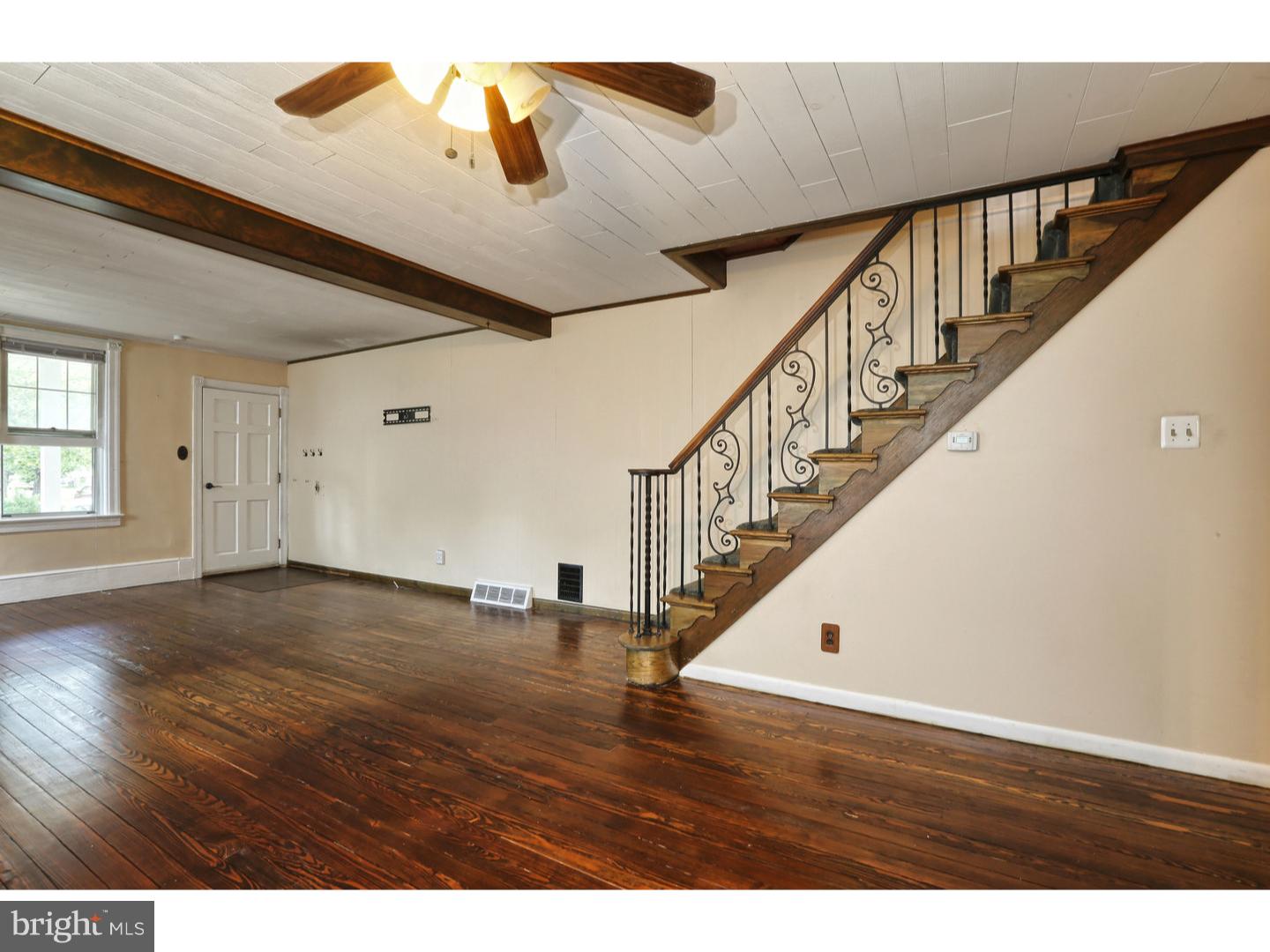 203 Lippincott Avenue Riverside, NJ 08075 - Photo 3 of 20