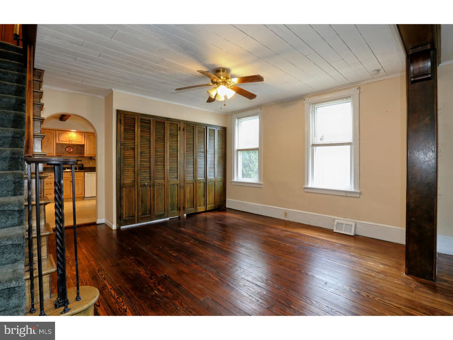 203 Lippincott Avenue Riverside, NJ 08075 - Photo 4 of 20