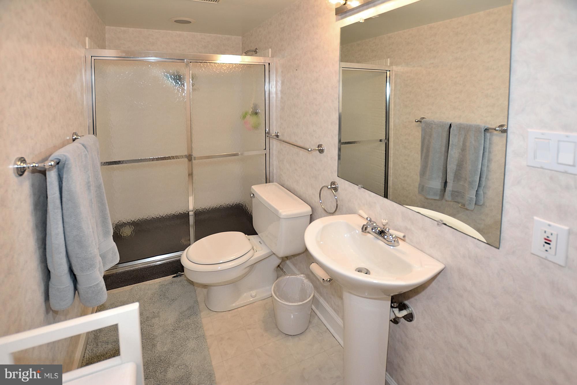 1460 Becontree Lane Reston, VA 20190 - Photo 29 of 30 Bath