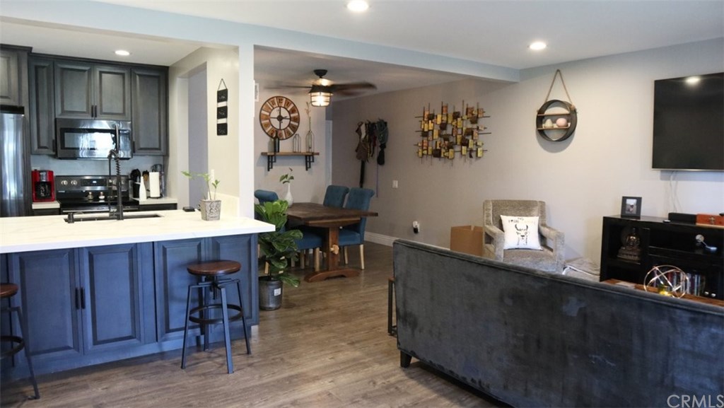 6009 Rancho Mission Road, Unit 106 San Diego, CA 92108 - Photo 2 of 8