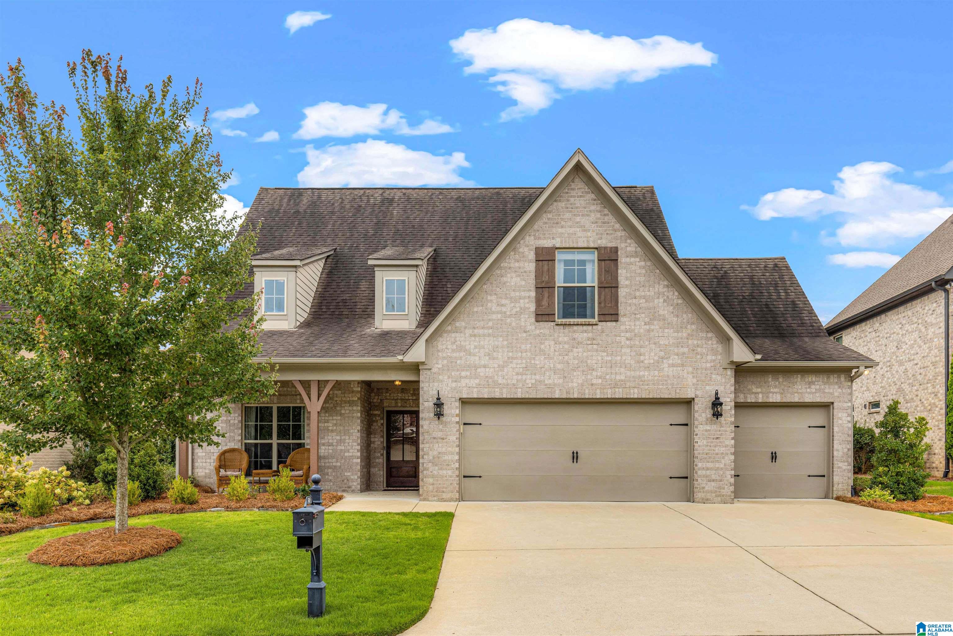 345 Strathaven Circle Pelham, AL 35124 - Photo 3 of 49