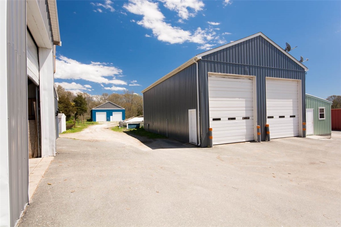 3634 Main Road Tiverton, RI 02878 - Photo 11 of 34