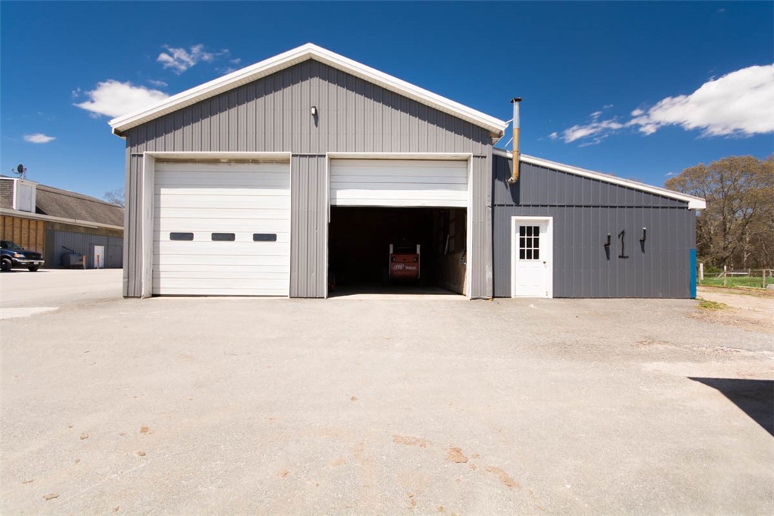 3634 Main Road Tiverton, RI 02878 - Photo 15 of 34