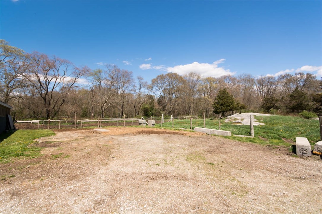 3634 Main Road Tiverton, RI 02878 - Photo 17 of 34