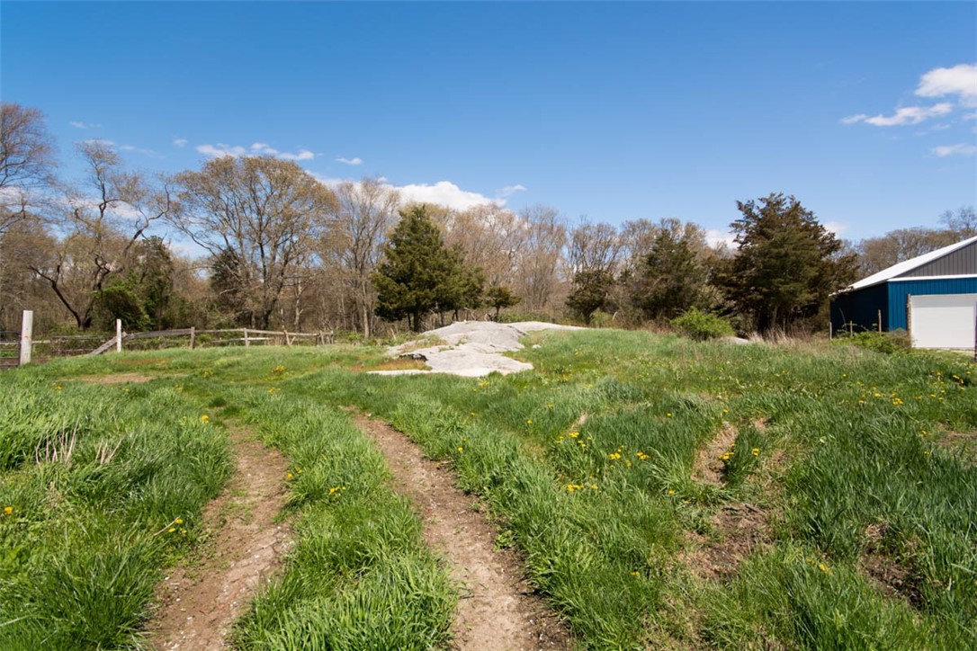 3634 Main Road Tiverton, RI 02878 - Photo 18 of 34