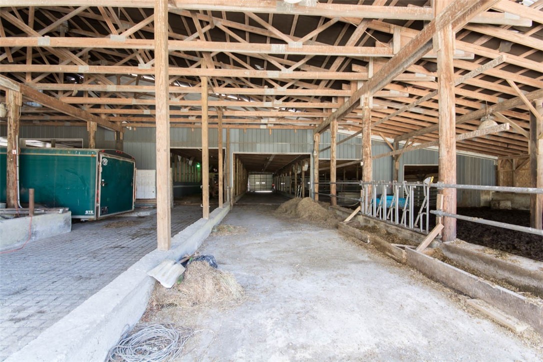 3634 Main Road Tiverton, RI 02878 - Photo 8 of 34