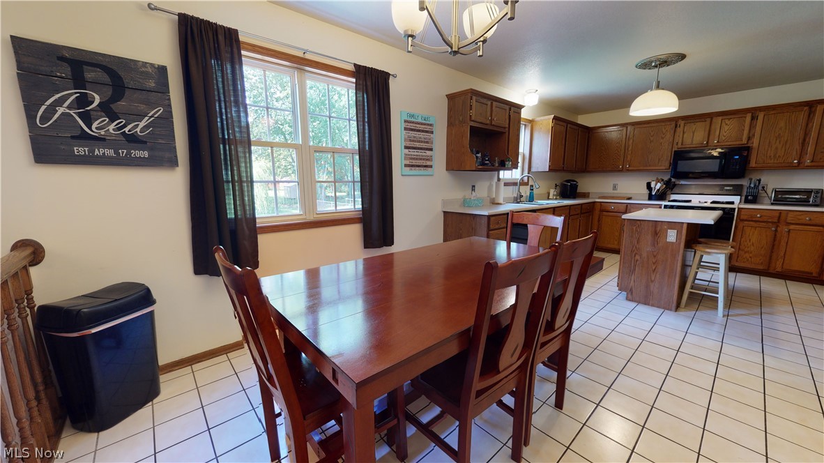 1256 Shields Road Youngstown, OH 44511 - Photo 3 of 35 Gallery Image 3