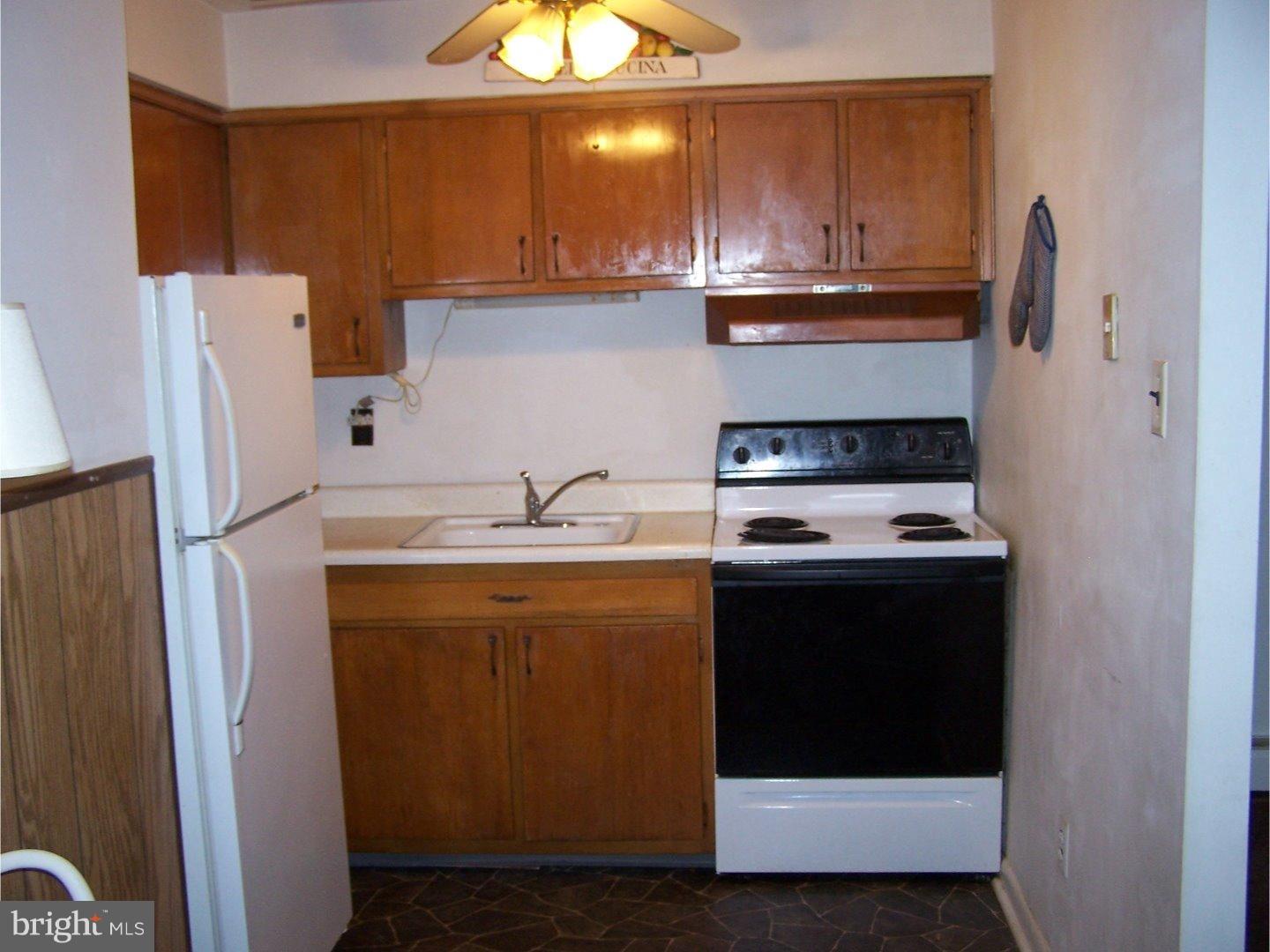 50 North Fellowship Road, Unit 801 Maple Shade, NJ 08052 - Photo 3 of 8