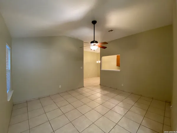 $1,200 | 1411 Martin Street, Unit A, Pleasanton, TX 78064
