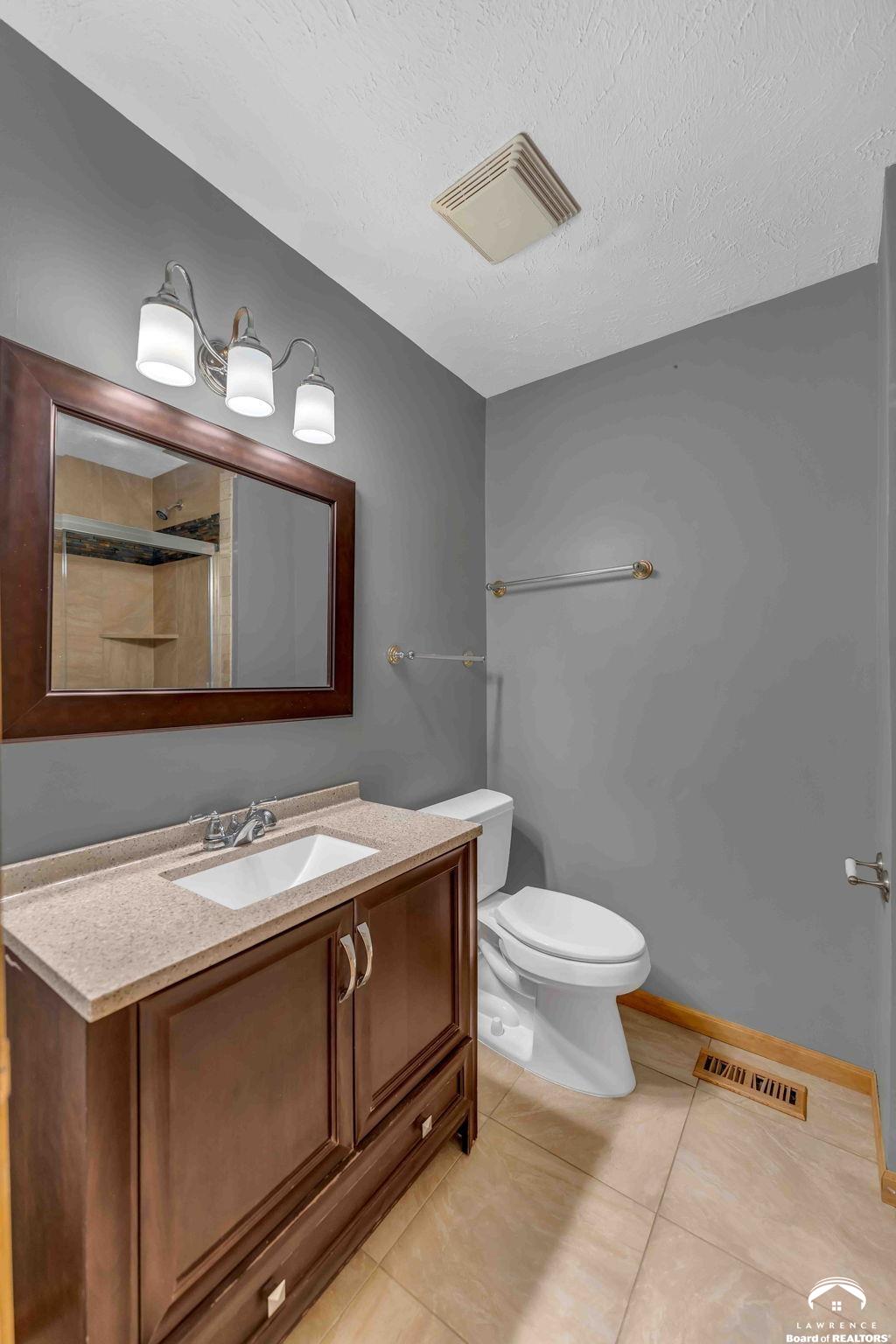 3403 Trail Road Lawrence, KS 66049 - Photo 17 of 51