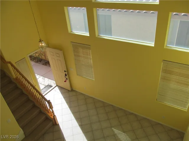 $2,100 | 9572 Sunshade Court, Las Vegas, NV 89147