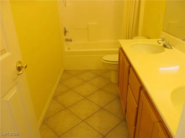 $2,100 | 9572 Sunshade Court, Las Vegas, NV 89147