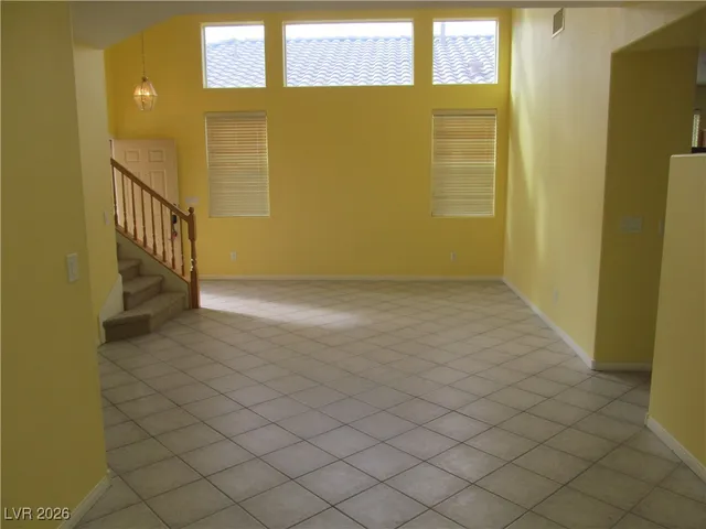 $2,100 | 9572 Sunshade Court, Las Vegas, NV 89147