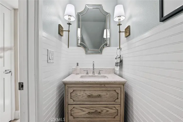 $1,495,000 | 2209 Vista Huerta, Newport Beach, CA 92660