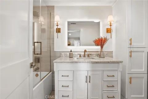 $1,495,000 | 2209 Vista Huerta, Newport Beach, CA 92660