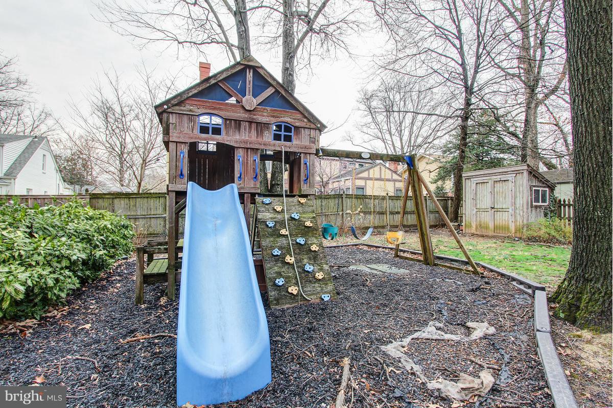 9109 Walden Road Silver Spring, MD 20901 - Photo 30 of 30 Play set