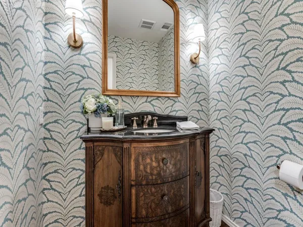 $924,900 | 3824 Waldorf Circle, Dallas, TX 75229