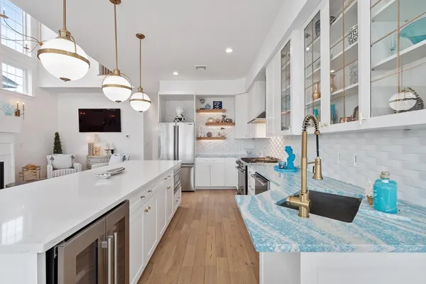 $10,000 | 16 Fosters Point, Beverly, MA 01915