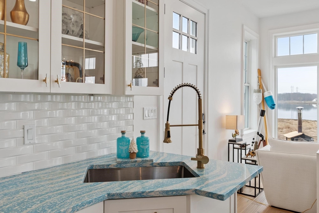 16 Fosters Point Beverly, MA 01915 - Photo 20 of 42