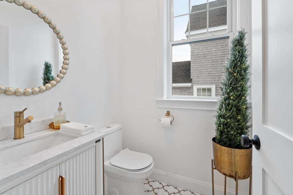 16 Fosters Point Beverly, MA 01915 - Photo 25 of 42