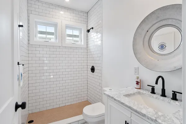 $10,000 | 16 Fosters Point, Beverly, MA 01915