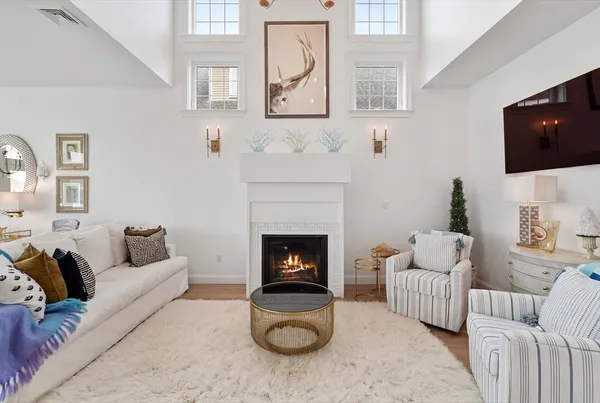 $10,000 | 16 Fosters Point, Beverly, MA 01915