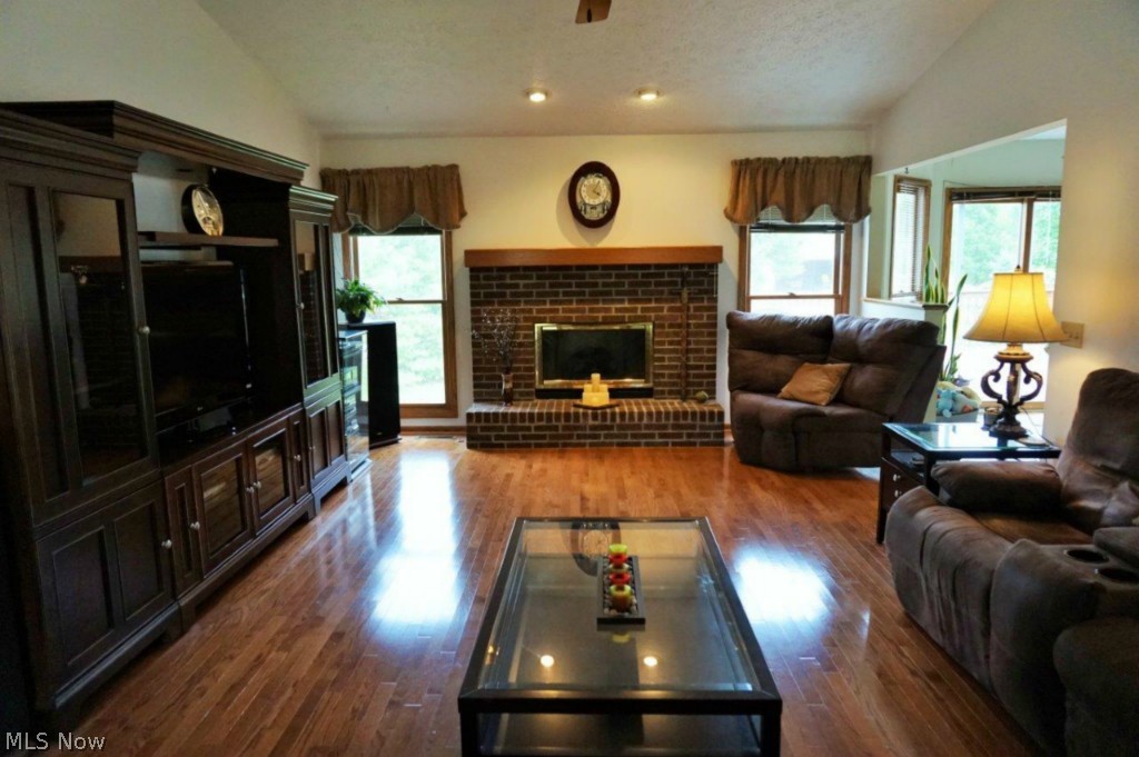 7543 Chaffee Road Northfield, OH 44067 - Photo 7 of 25 Beautiful Great Room with fireplace.
