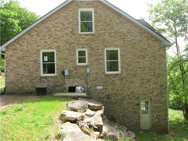 1760 Center Point Road Hendersonville, TN 37075 - Photo 3 of 18 Gallery Image 3