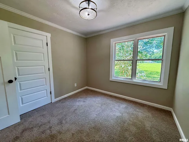 $229,000 | 507 West Grand Avenue, Carterville, IL 62918