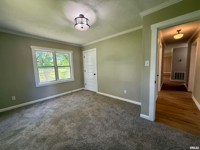 $229,000 | 507 West Grand Avenue, Carterville, IL 62918