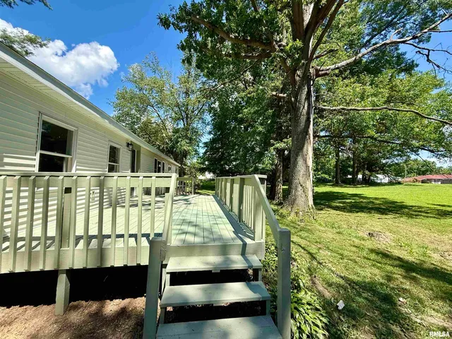 $229,000 | 507 West Grand Avenue, Carterville, IL 62918