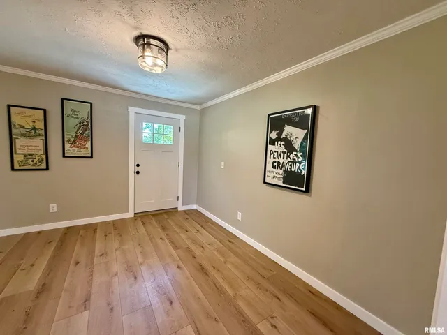 $229,000 | 507 West Grand Avenue, Carterville, IL 62918