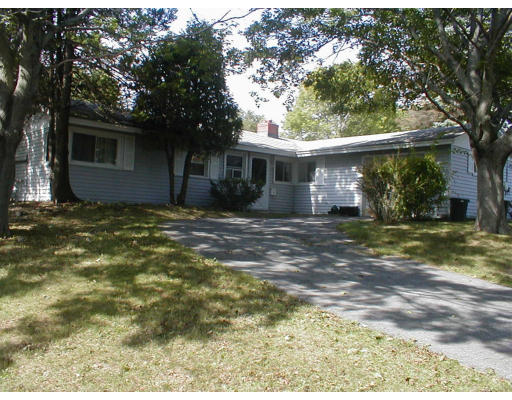 14 Wellesley Road Beverly, MA 01915 - Photo 1 of 11 Gallery Image 1