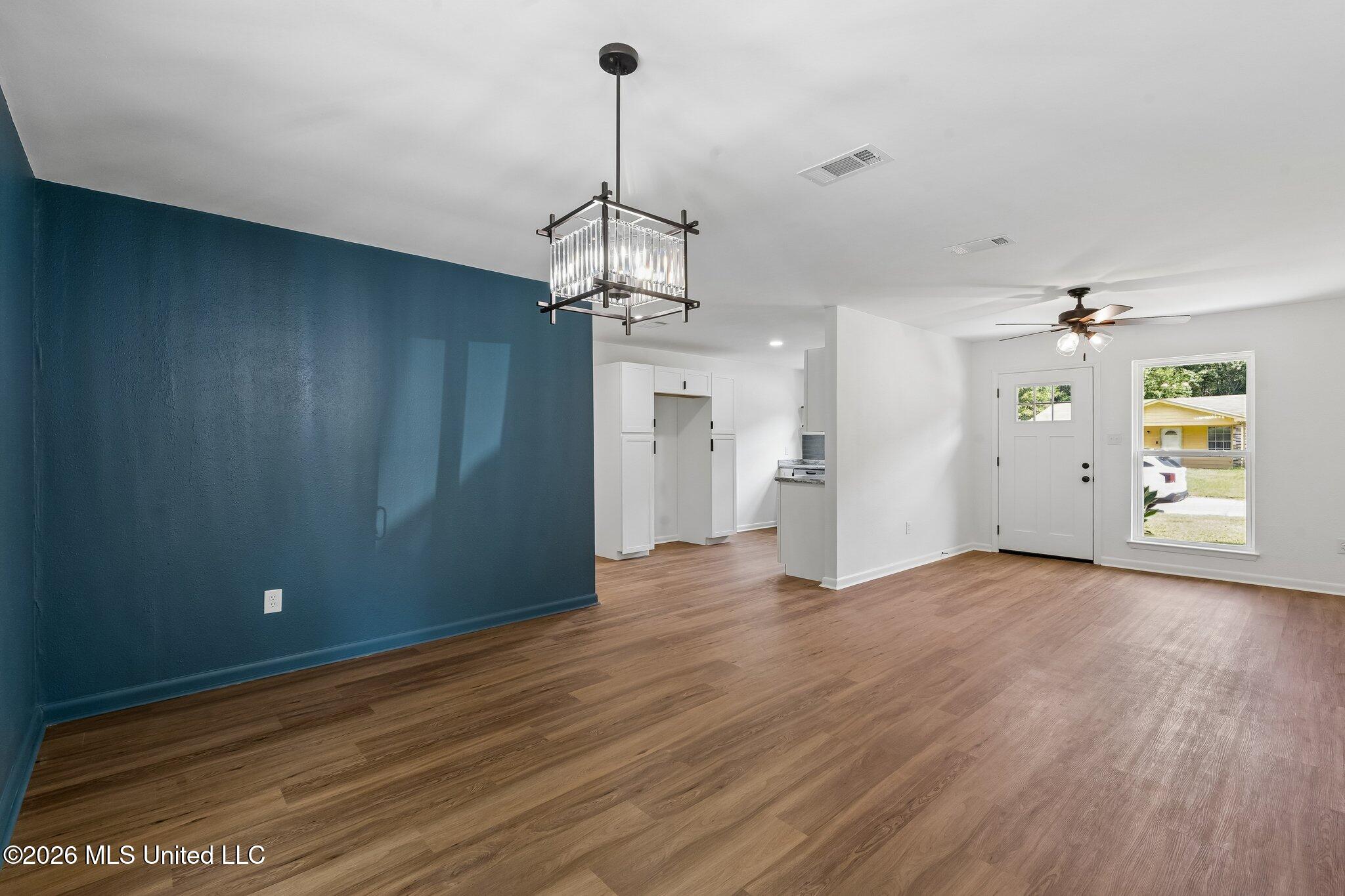 1401 Timber Lane Road Gautier, MS 39553 - Photo 6 of 15 002 5