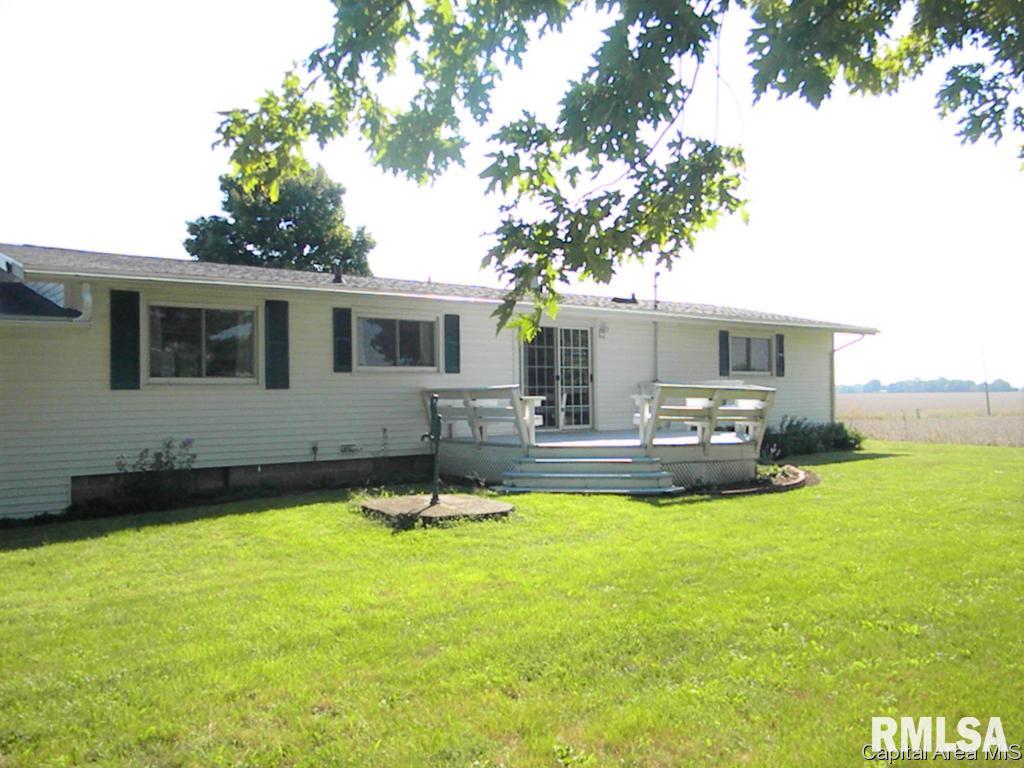 1751 Sandusky Road Jacksonville, IL 62650 - Photo 19 of 21