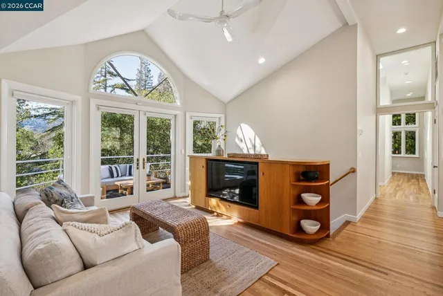 $2,495,000 | 11-11 El Caminito, Orinda, CA 94563