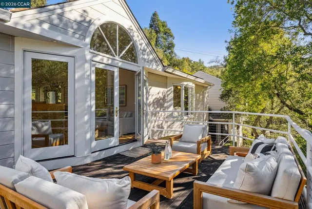 $2,495,000 | 11-11 El Caminito, Orinda, CA 94563