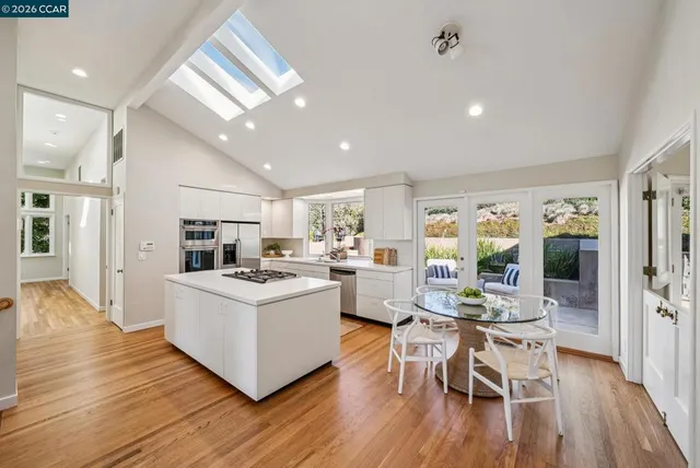 $2,495,000 | 11-11 El Caminito, Orinda, CA 94563