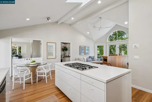 $2,495,000 | 11-11 El Caminito, Orinda, CA 94563