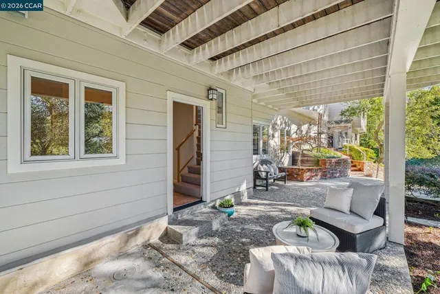 $2,495,000 | 11-11 El Caminito, Orinda, CA 94563