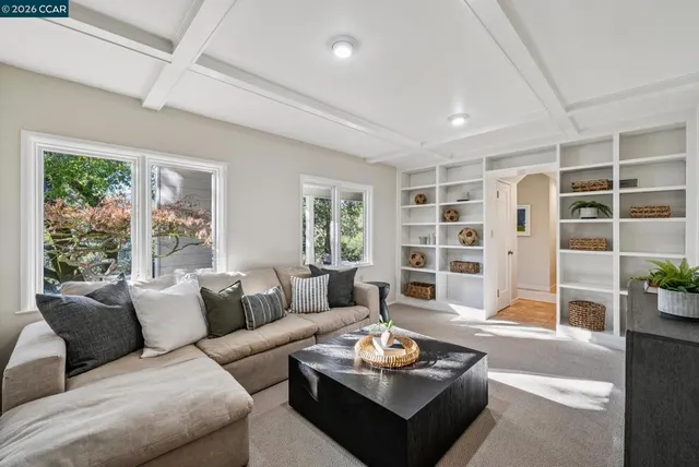 $2,495,000 | 11-11 El Caminito, Orinda, CA 94563