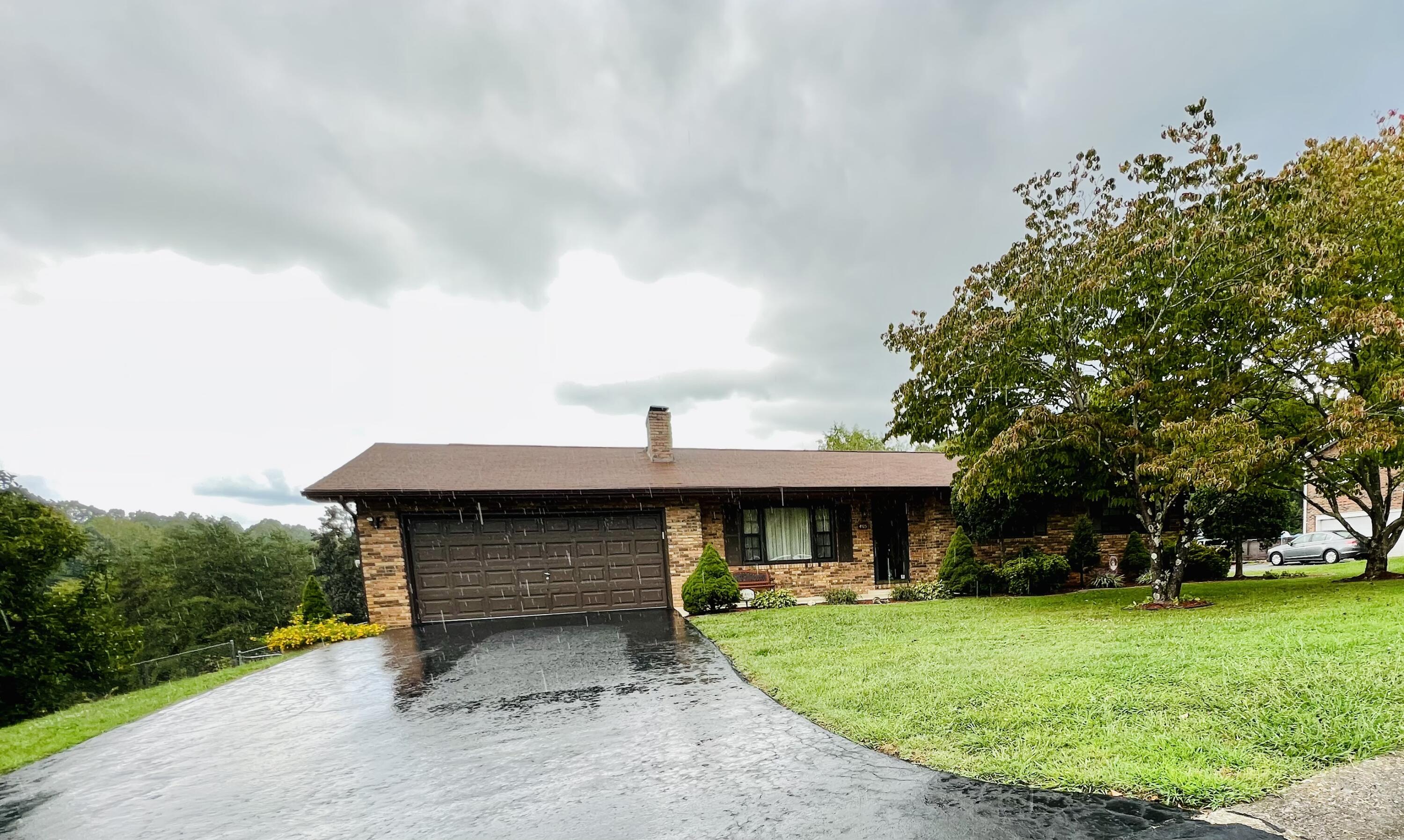 405 River Road Bluff City, TN 37618 - Photo 1 of 32 208CEE68-A72C-48E7-BCA0-B1B560887D47