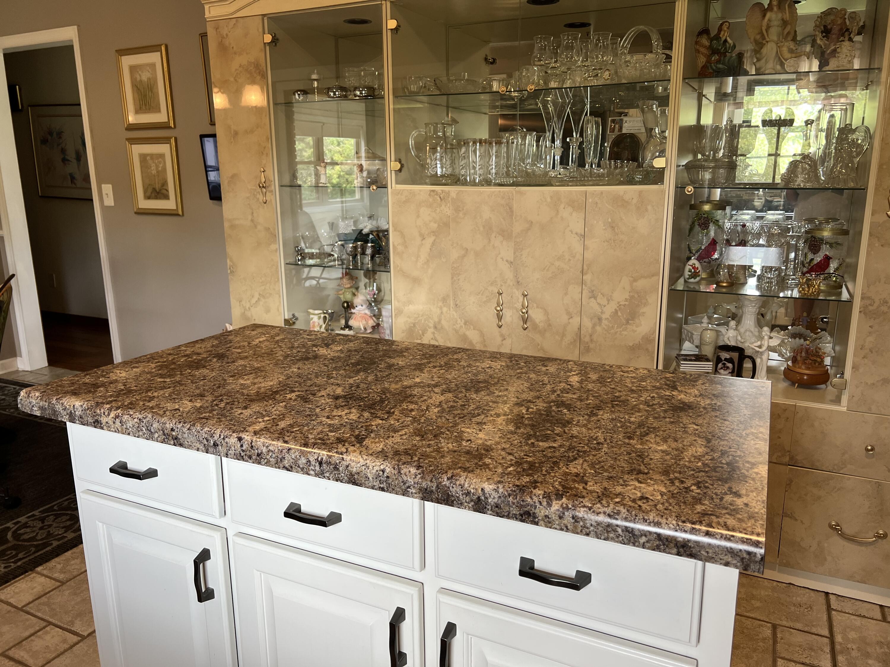 405 River Road Bluff City, TN 37618 - Photo 12 of 32 4CD13A77-1C60-454D-8632-9D5B5F0911FD